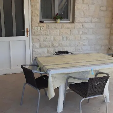 Perla Apartment *